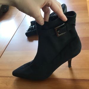 BCBG girls black pointed suede booties